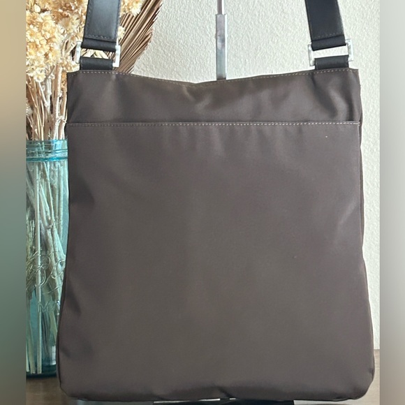TUMI Gender Neutral Brown Nylon w/Leather Trim Messenger Crossbody Bag - Picture 4 of 11